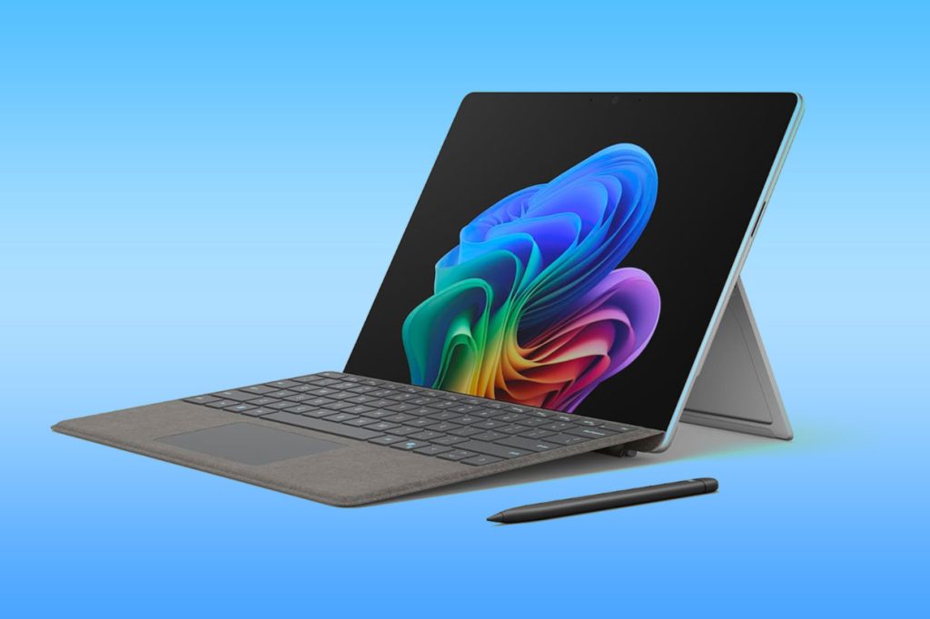 Microsoft Surface Pro 13" OLED : le pack complet à 1 199 €