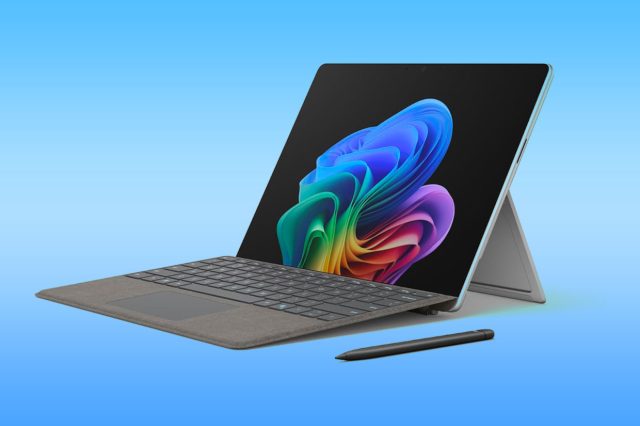 Microsoft Surface Pro 13″ OLED : le pack complet passe à 1 199 € sur Amazon Microsoft Surface Pro 13" OLED : le pack complet à 1 199 €